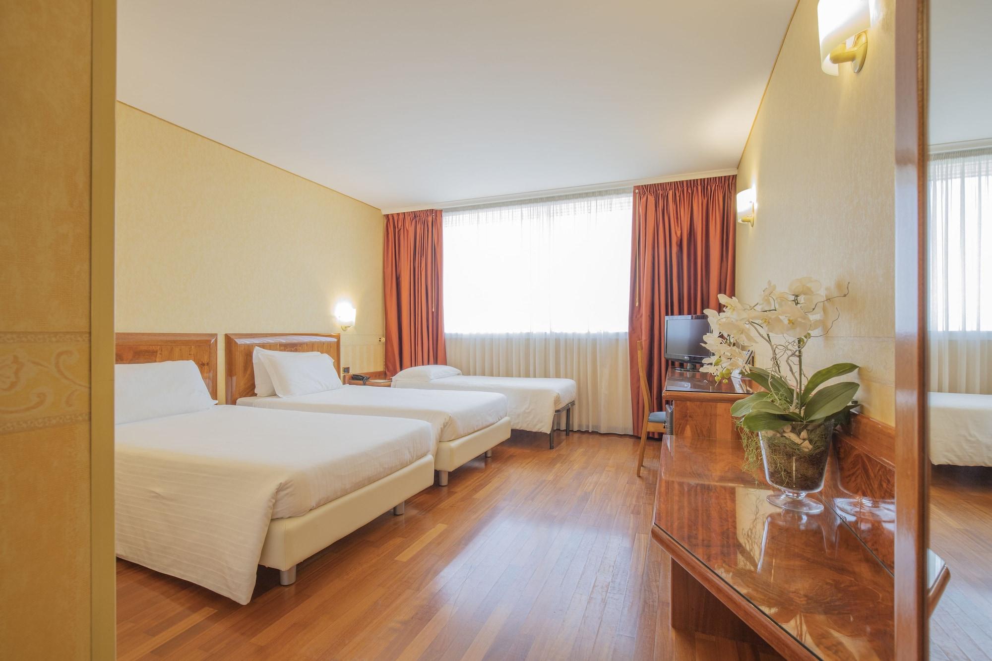 Montresor Hotel Tower Bussolengo Esterno foto